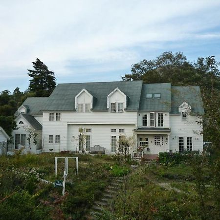 Avonlea Hotel Ito  Buitenkant foto